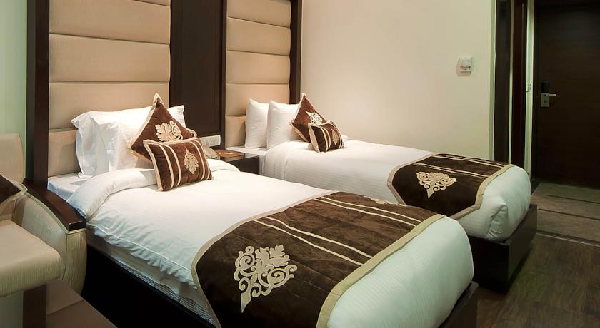 Hotel Pitrashish Pride